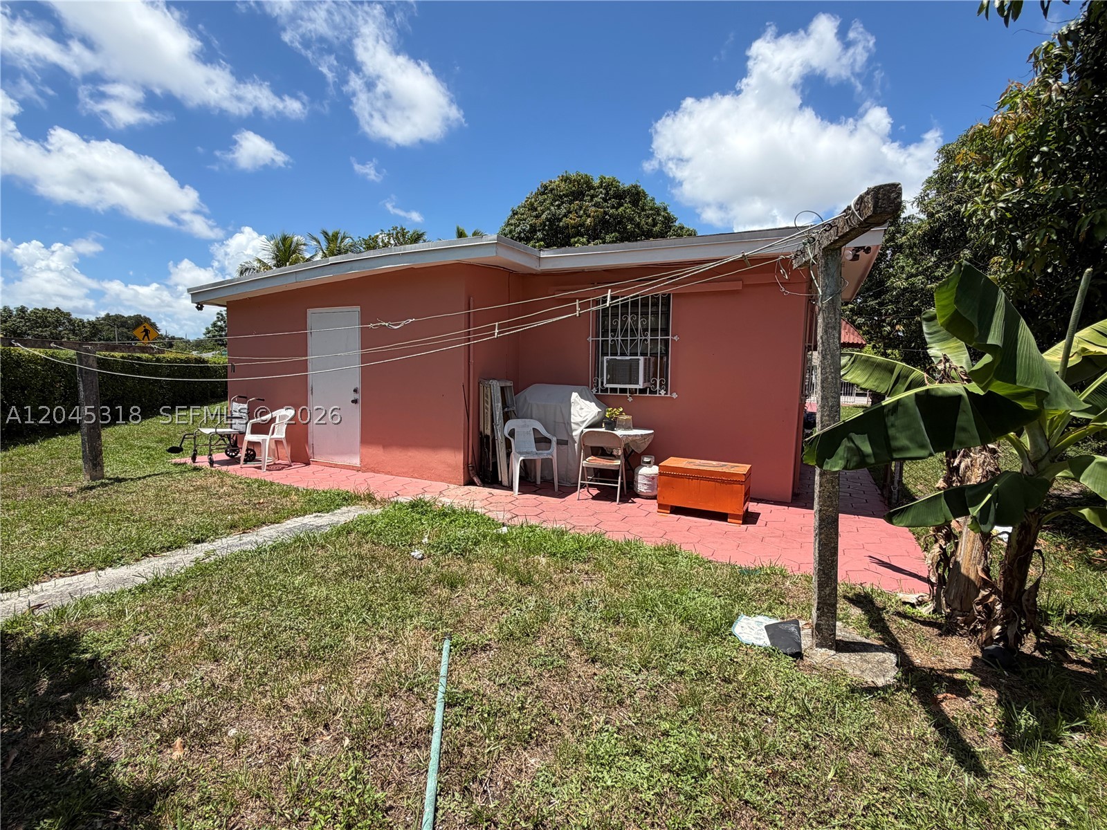 BROADMOOR MANOR - Residential Lease
