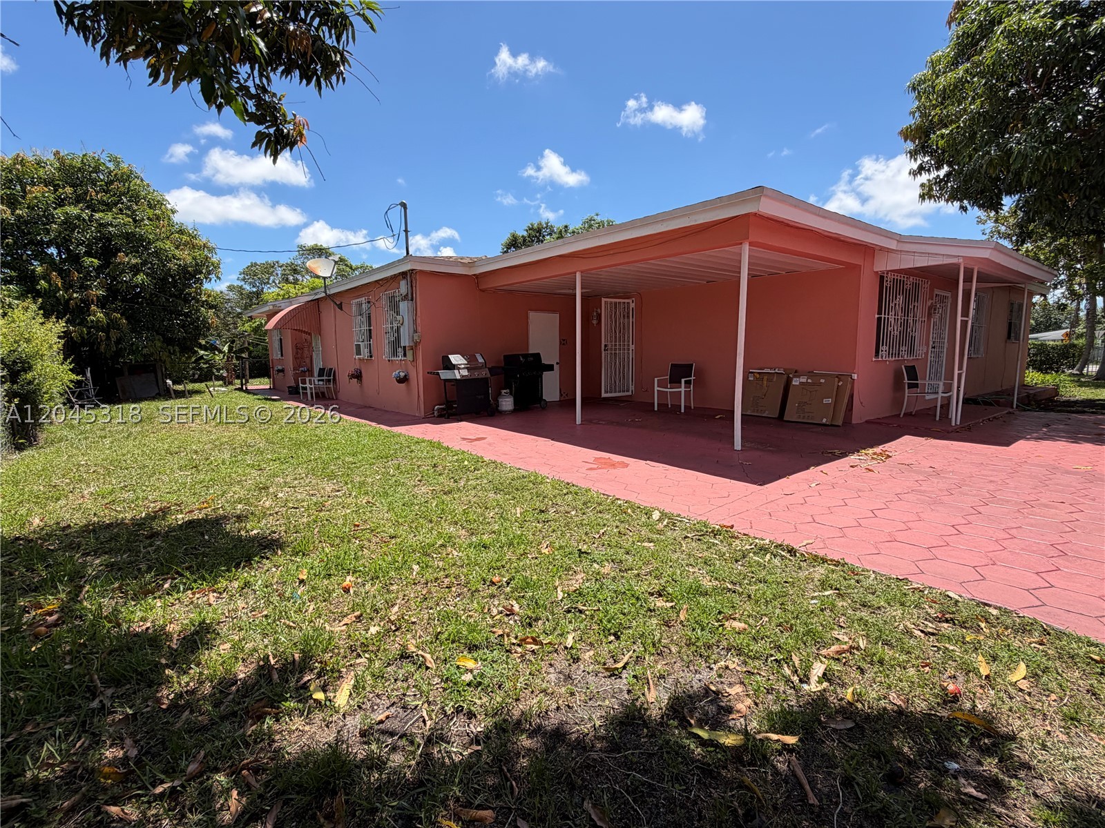 BROADMOOR MANOR - Residential Lease