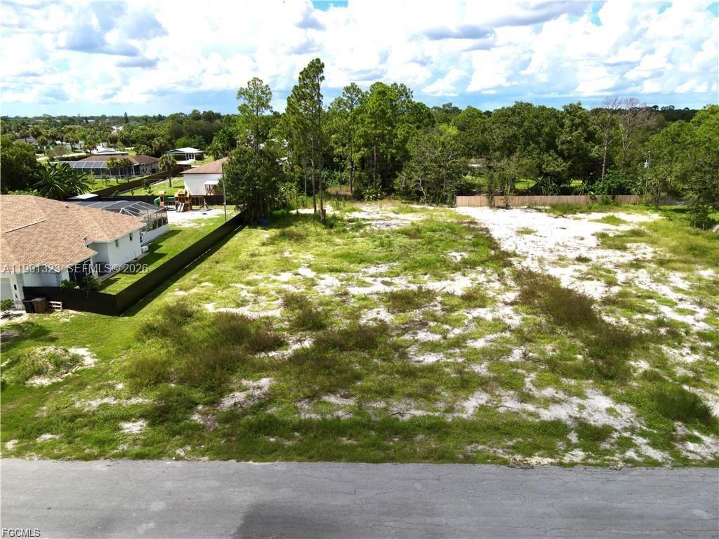 LEHIGH ACRES - Land