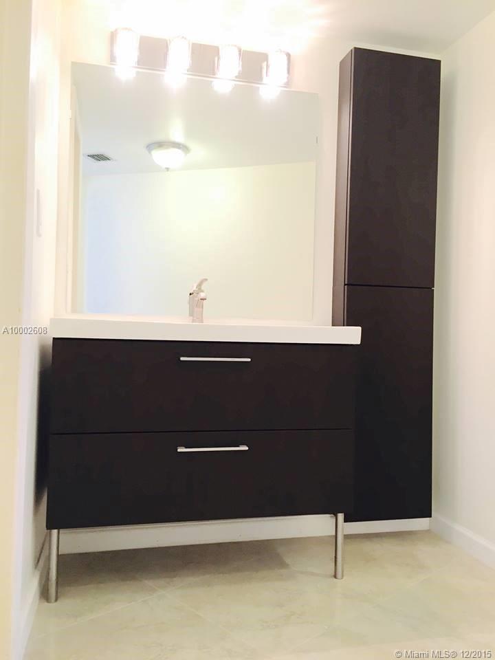 Amazing bright 2/2 condo for rent. Unit features wood & tile floor, large walk in closets, partially furnished, recently remodeled, breathtaking water and golf views, excessive amenities, and fabulous location. Ensenda has been renovated in the last few year, with new gym, landscaping. From Ensenada you are walking distance to Aventura mall, waterways, restaurants and shops. Ensenada Condo located in the intracoastal with fabulous View of the Water & Golf Course. Bldg offers fitness center, pool & more!