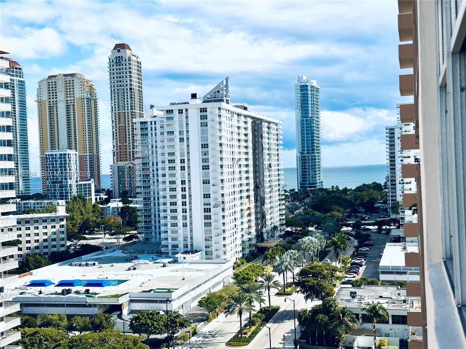 WINSTON TOWERS 100 CONDO - Residential
