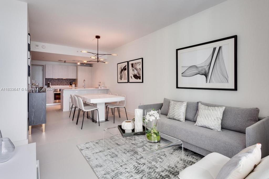 PARAISO BAYVIEWS CONDO - Residential Lease