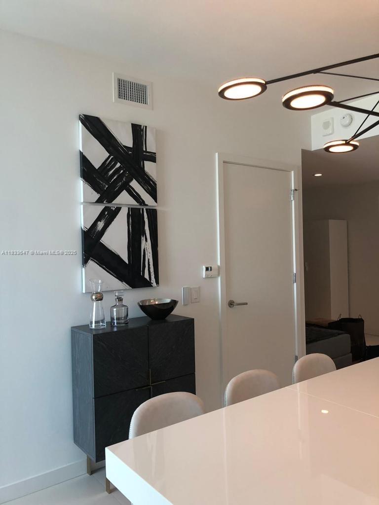 PARAISO BAYVIEWS CONDO - Residential Lease