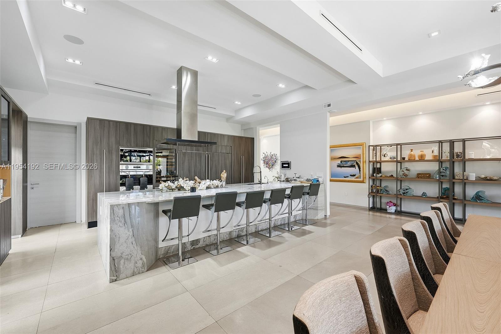 GOLDEN BEACH SEC E - Residential