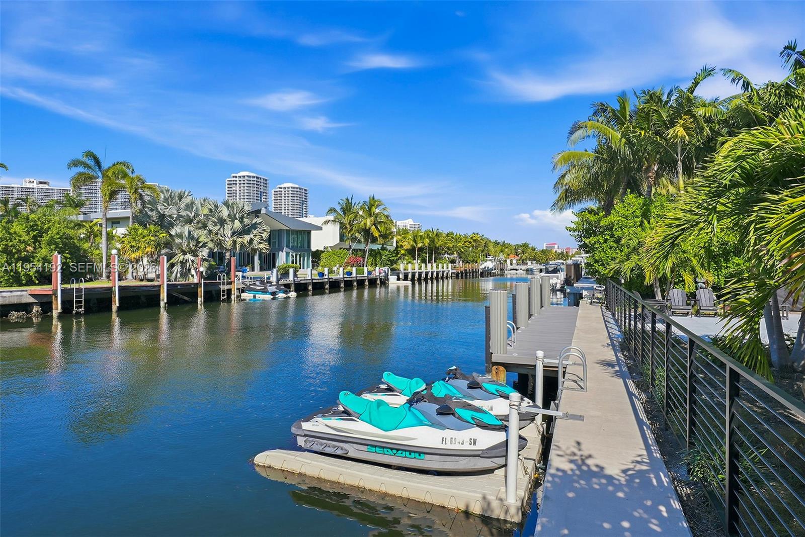 GOLDEN BEACH SEC E - Residential