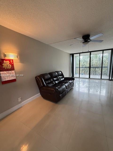 GREENGLADES CONDO II - Residential