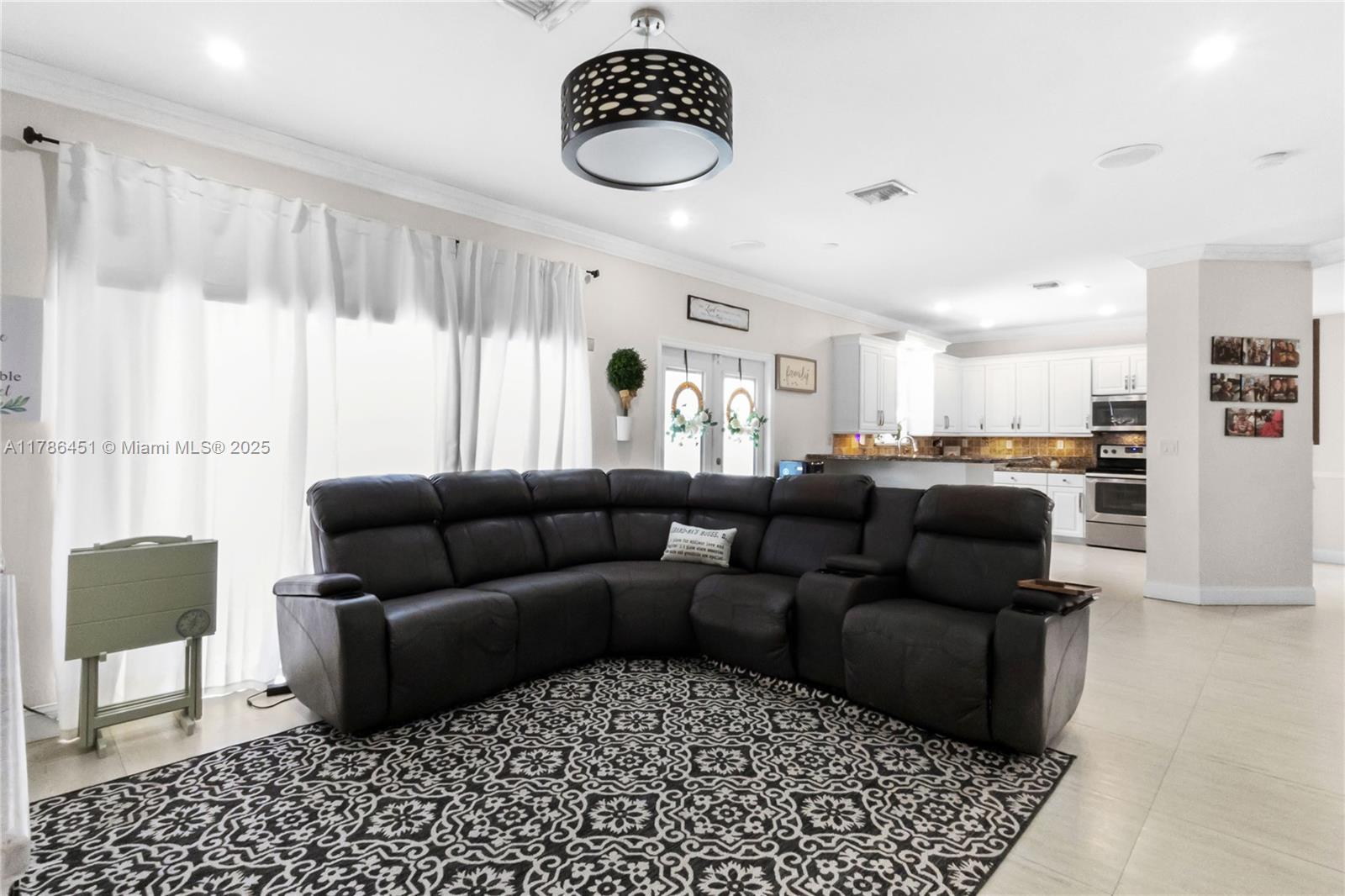 MILON VENTURE - Residential