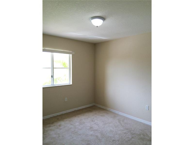 THE PALMS AT BAYSHORE - Residential Lease