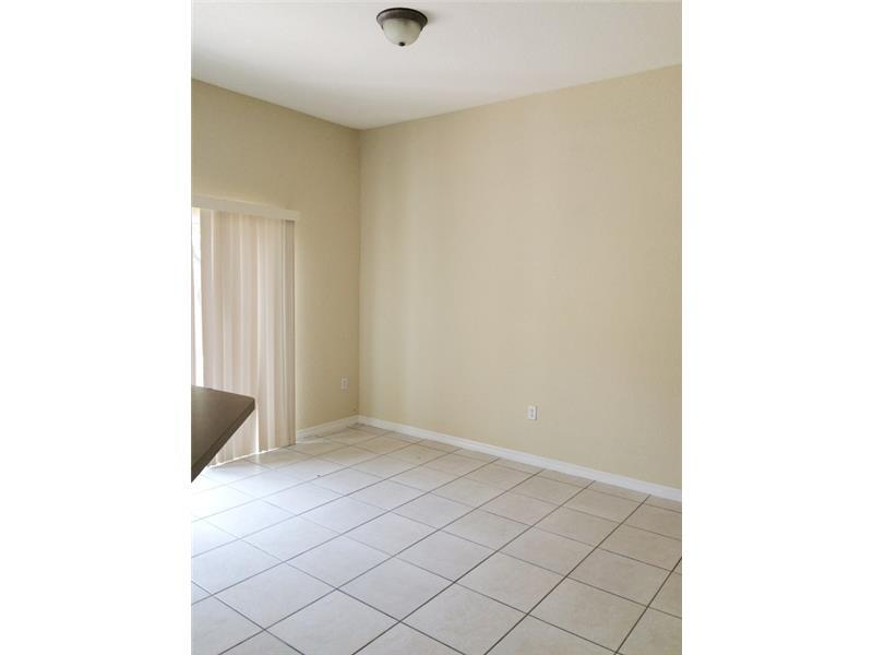 THE PALMS AT BAYSHORE - Residential Lease
