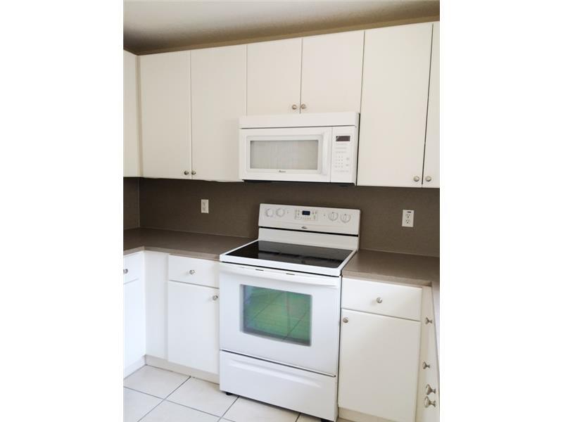 THE PALMS AT BAYSHORE - Residential Lease