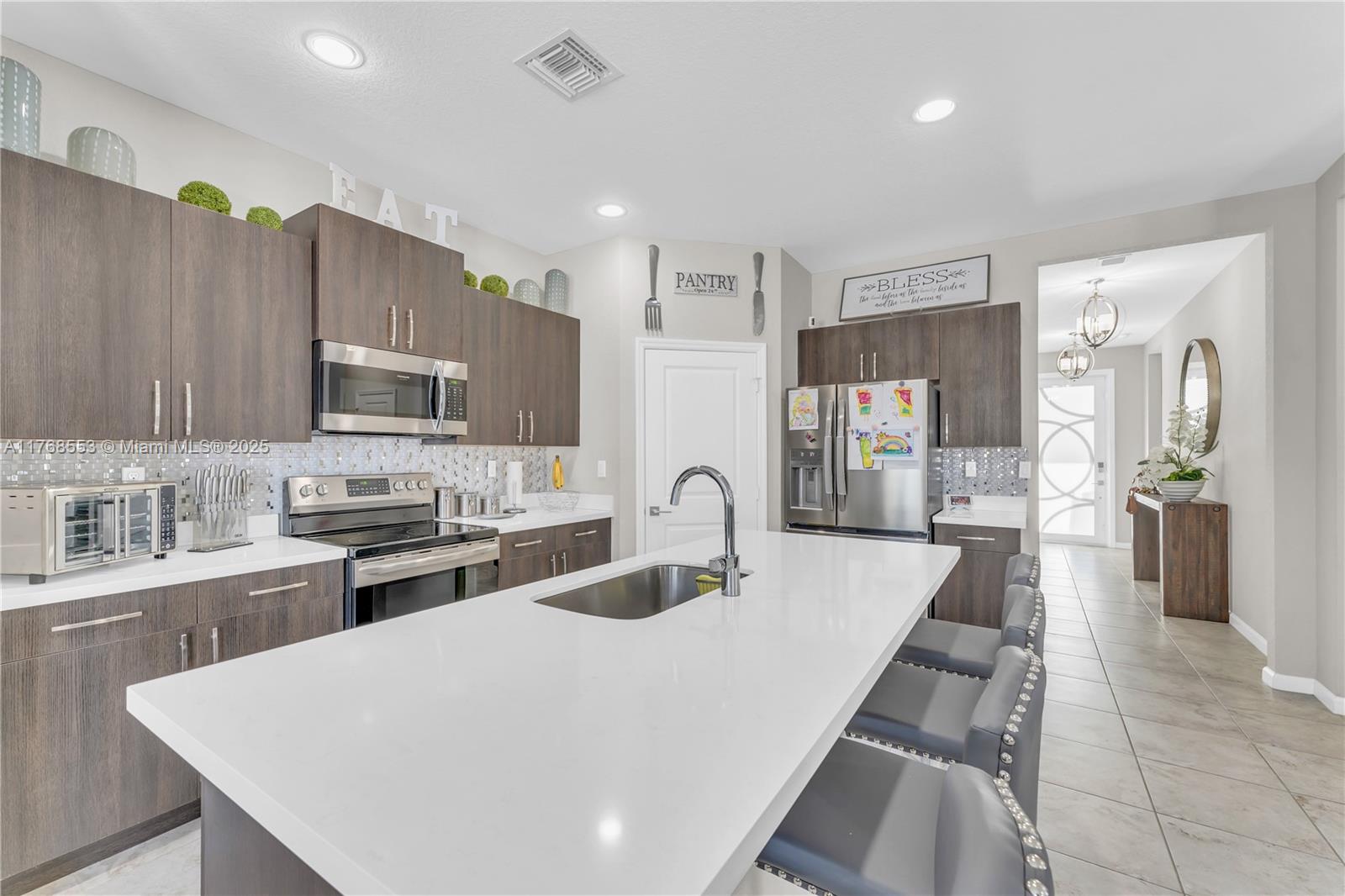 A H AT TURNPIKE SOUTH SEC - Residential