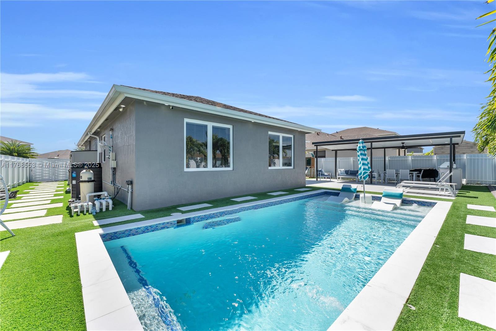A H AT TURNPIKE SOUTH SEC - Residential