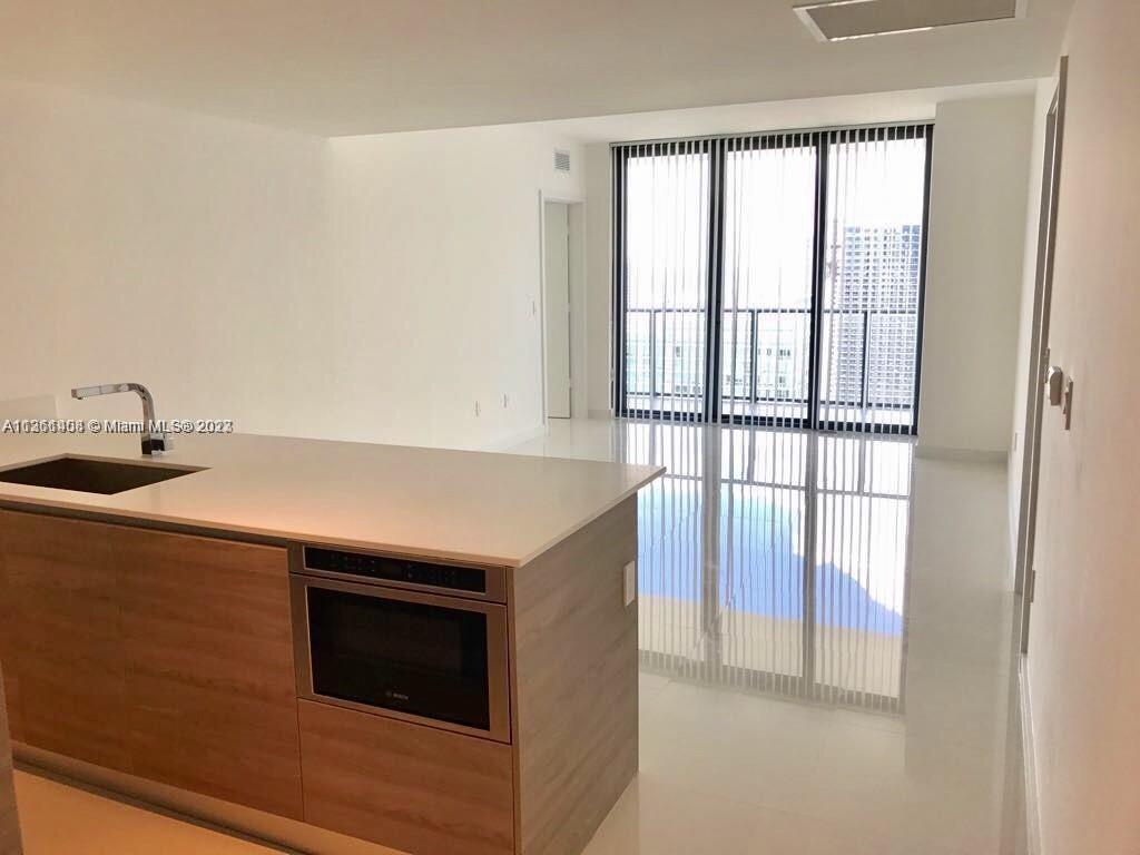 SLS BRICKELL - Residential Lease