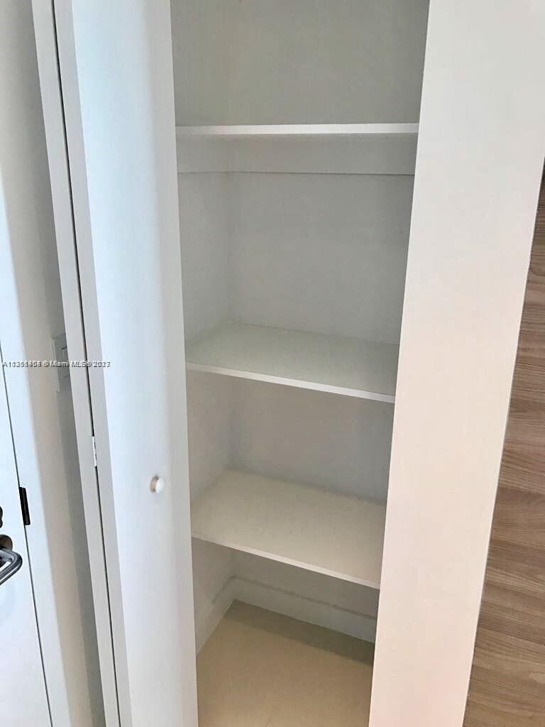 SLS BRICKELL - Residential Lease