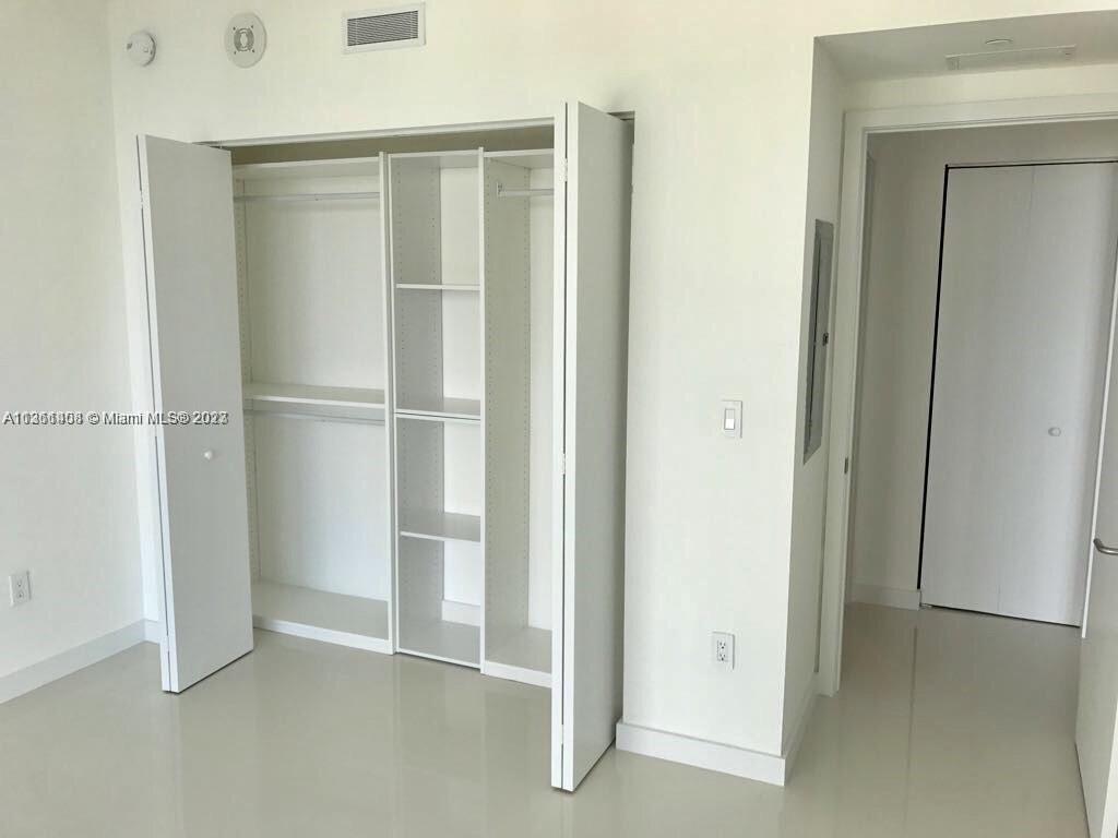 SLS BRICKELL - Residential Lease