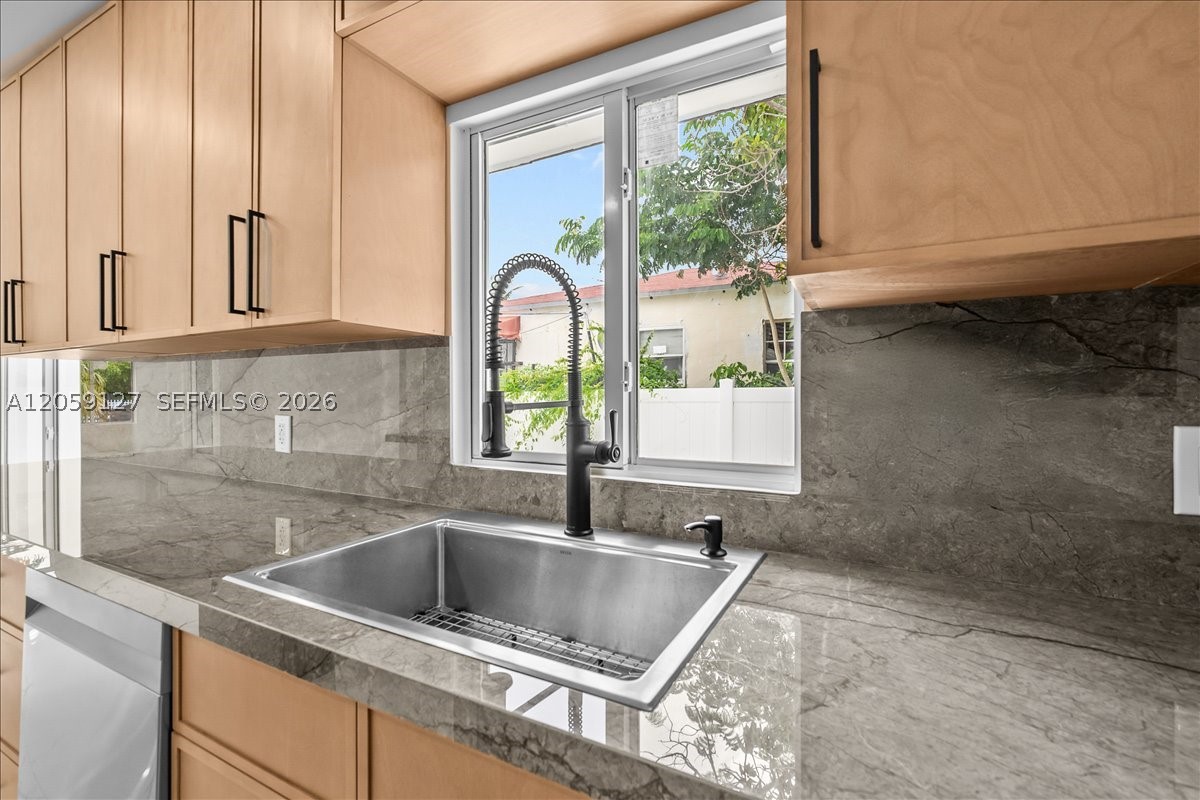 WEST END PARK AMD PL - Residential Income