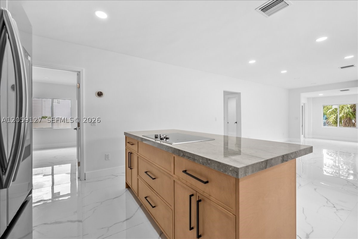 WEST END PARK AMD PL - Residential Income