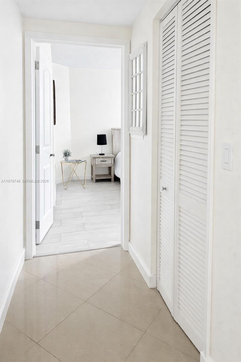 THE YACHT CLUB AT AVENTUR - Residential Lease