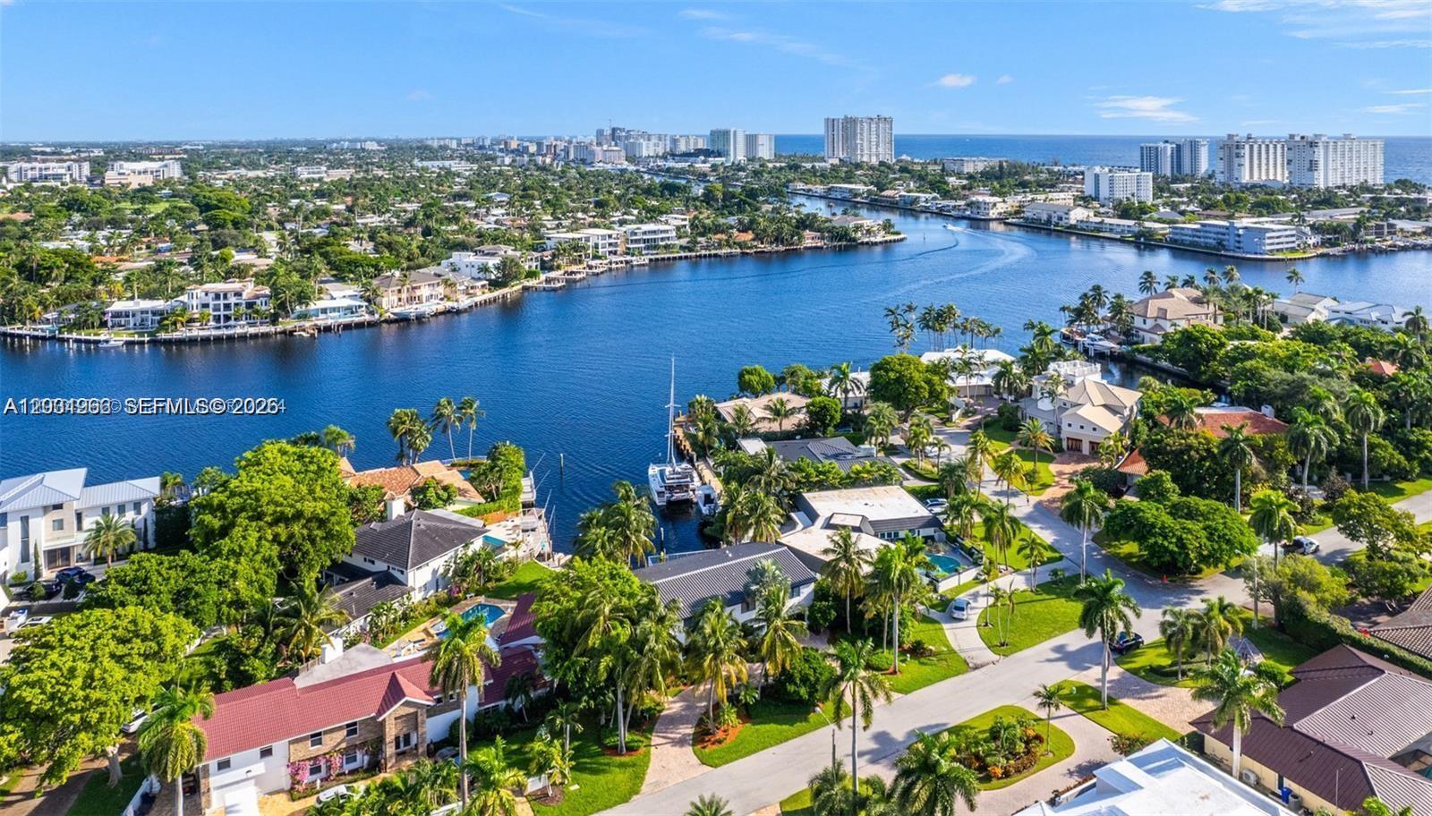 SANTA BARBARA SHORES - Residential