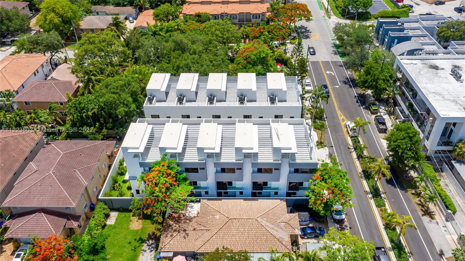 PALMHURST - Residential Lease