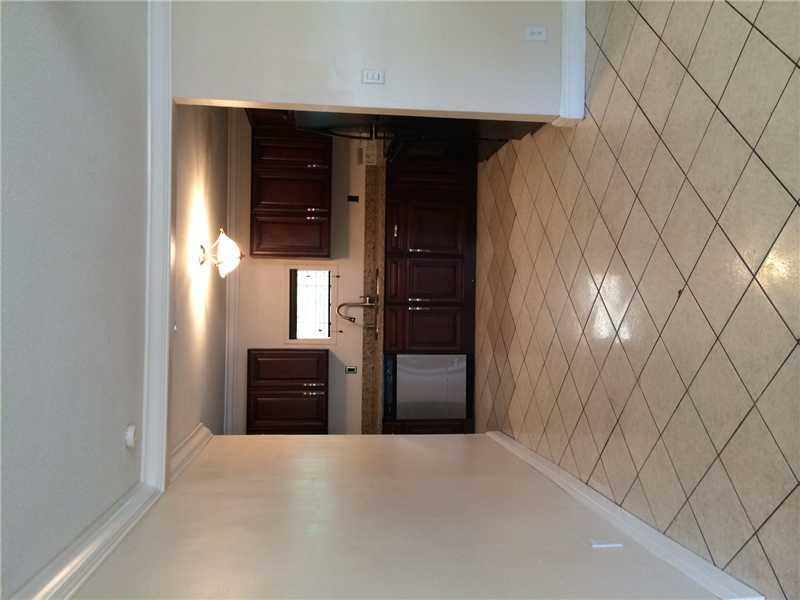 KENDALL GREEN SEC E 52-23 - Residential Lease