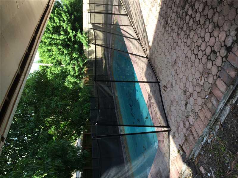 KENDALL GREEN SEC E 52-23 - Residential Lease