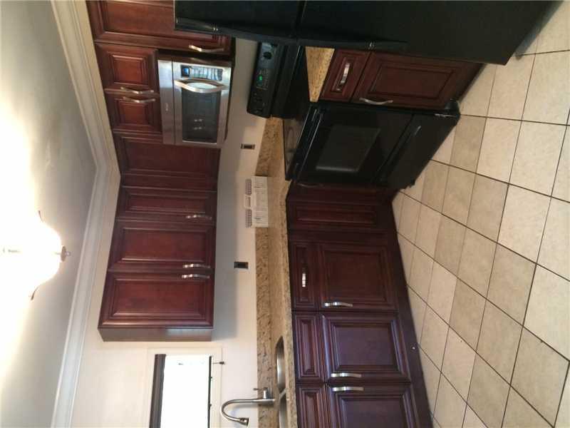 KENDALL GREEN SEC E 52-23 - Residential Lease