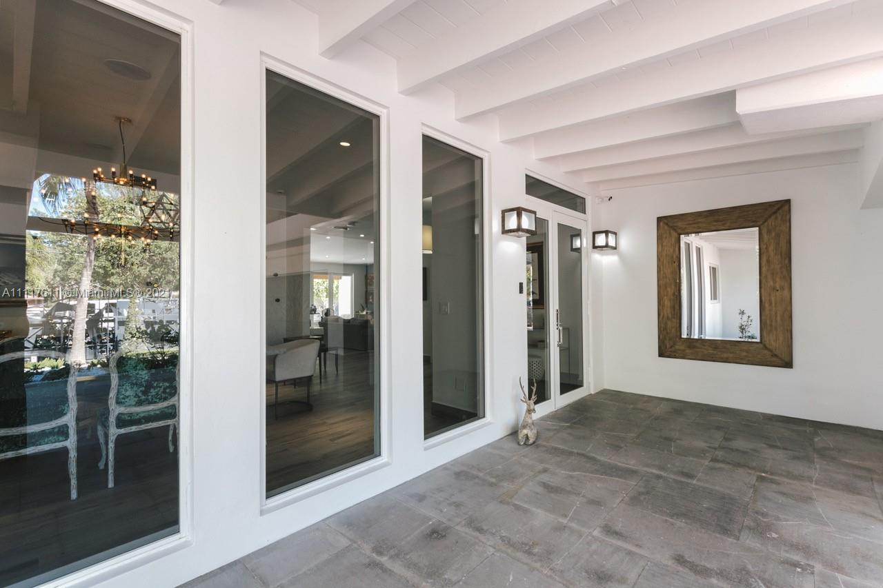 ENTRADA - Residential