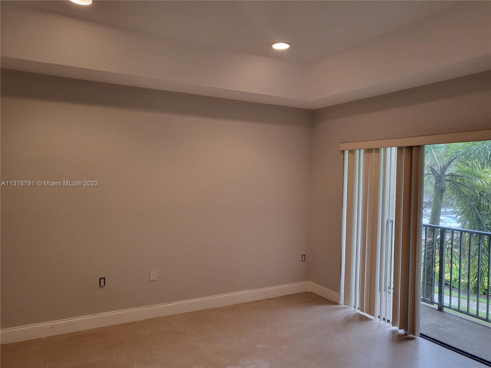 THE COURTS AT BAYSHORE I - Residential Lease