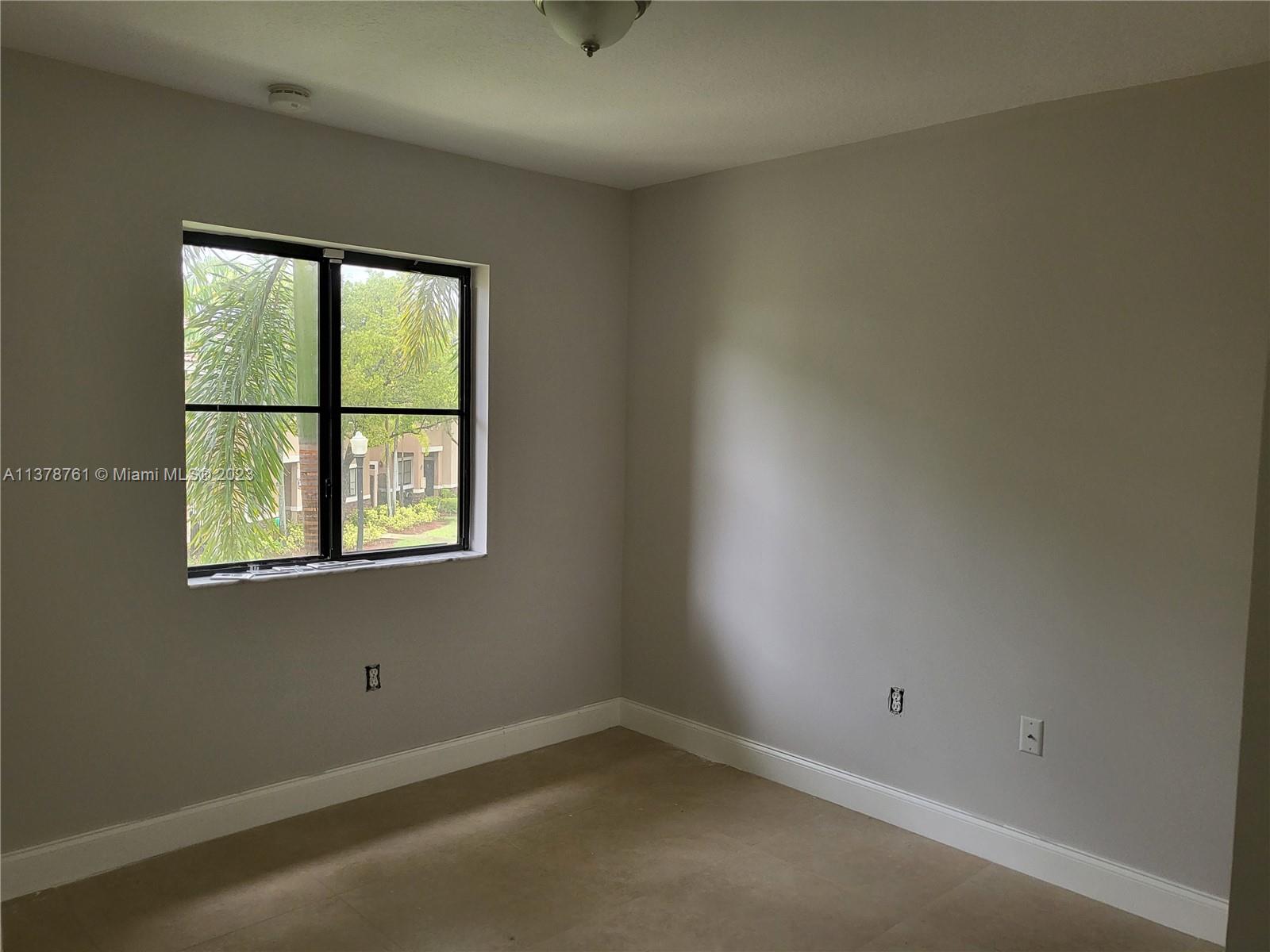 THE COURTS AT BAYSHORE I - Residential Lease