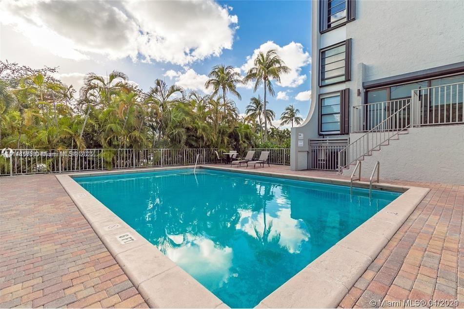 KEY BISC AMBASSADOR CONDO - Residential