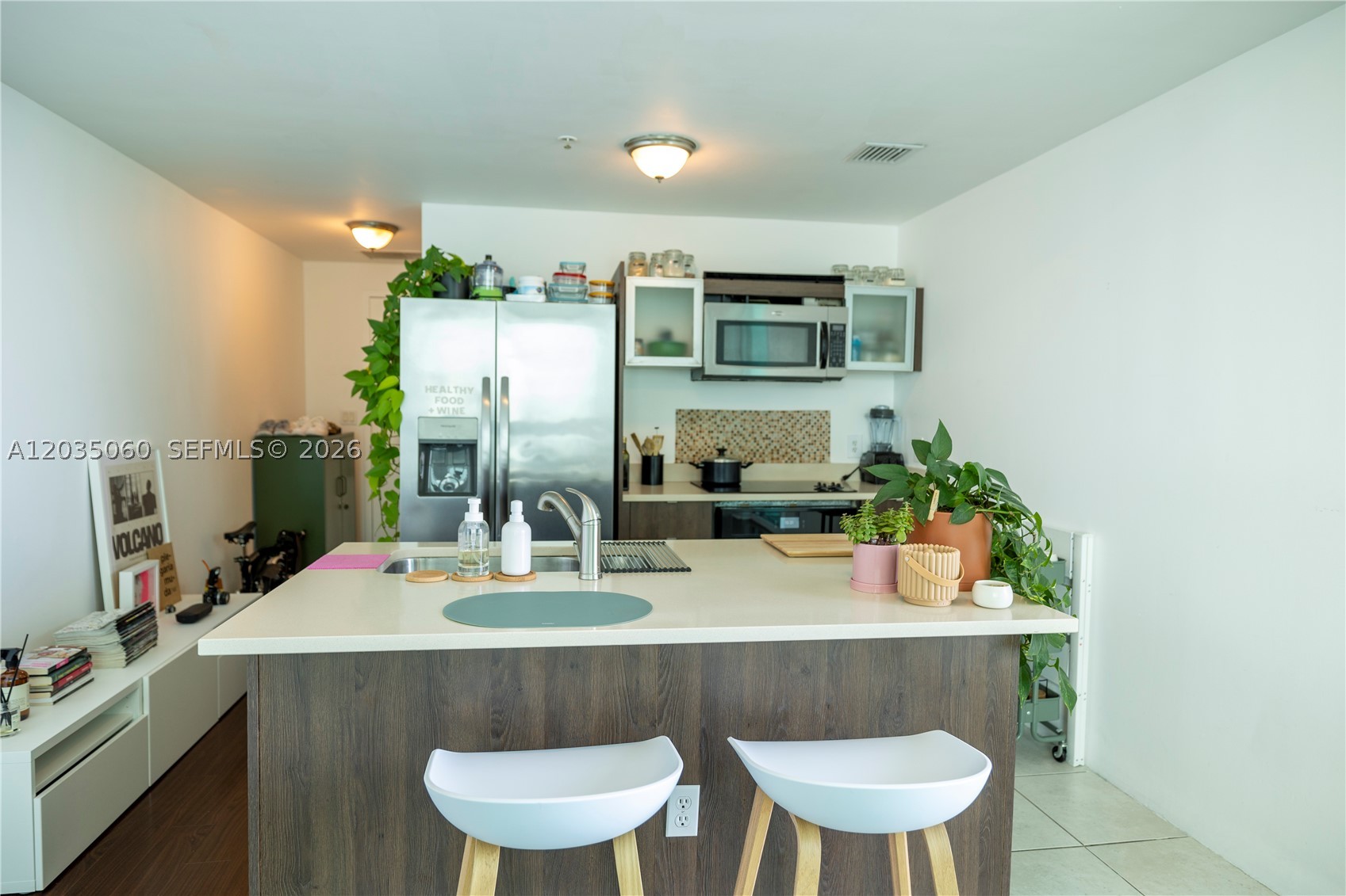 QUANTUM ON THE BAY CONDO - Residential Lease