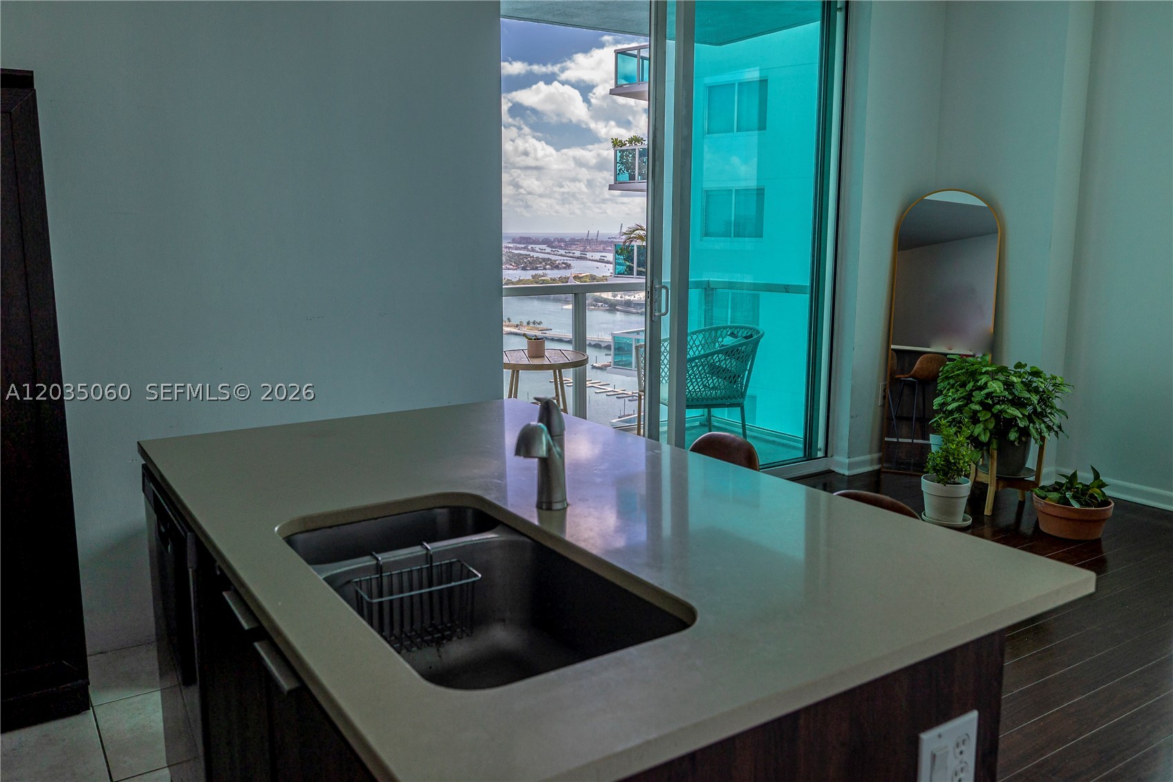QUANTUM ON THE BAY CONDO - Residential Lease