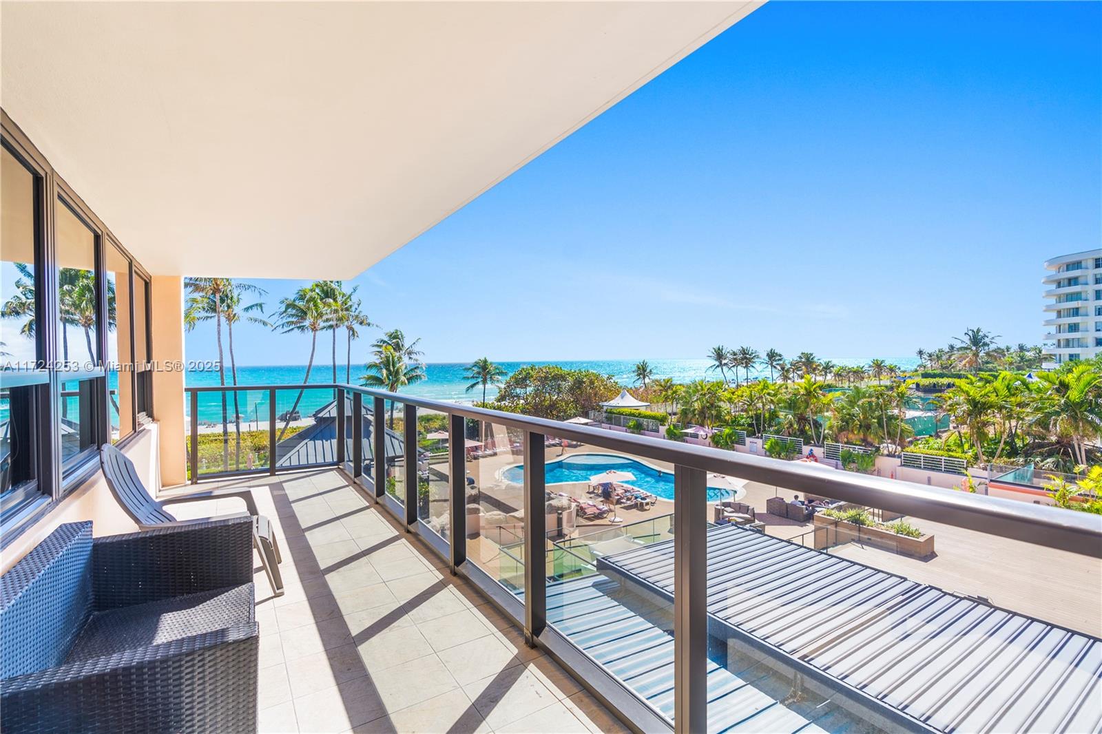 THE ALEXANDER CONDO - Residential