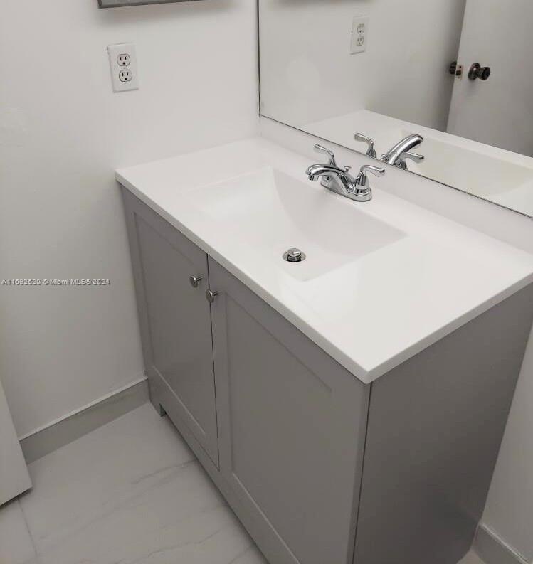 CARMEL LAKES CONDO NO 11 - Residential