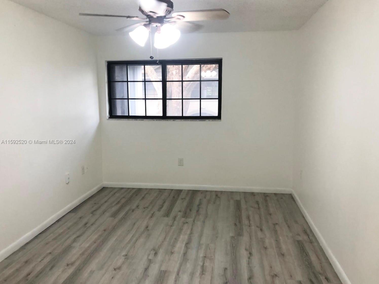 CARMEL LAKES CONDO NO 11 - Residential