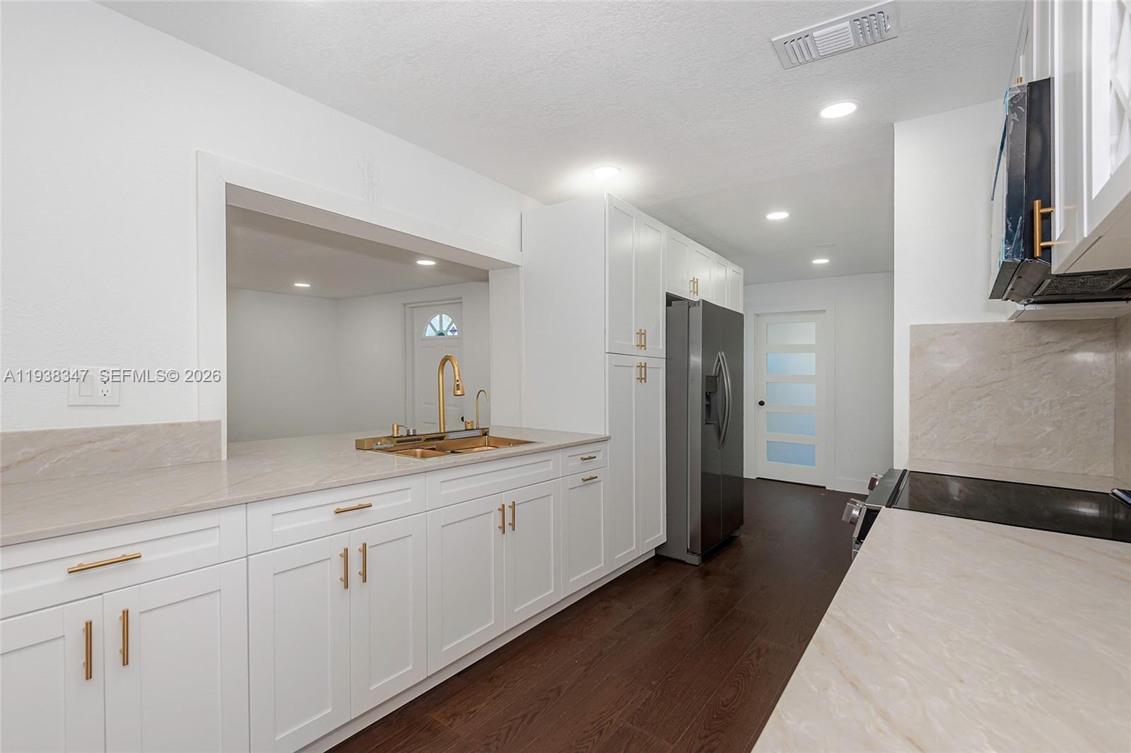 EAST PLANTATION FIRST SEC - Residential