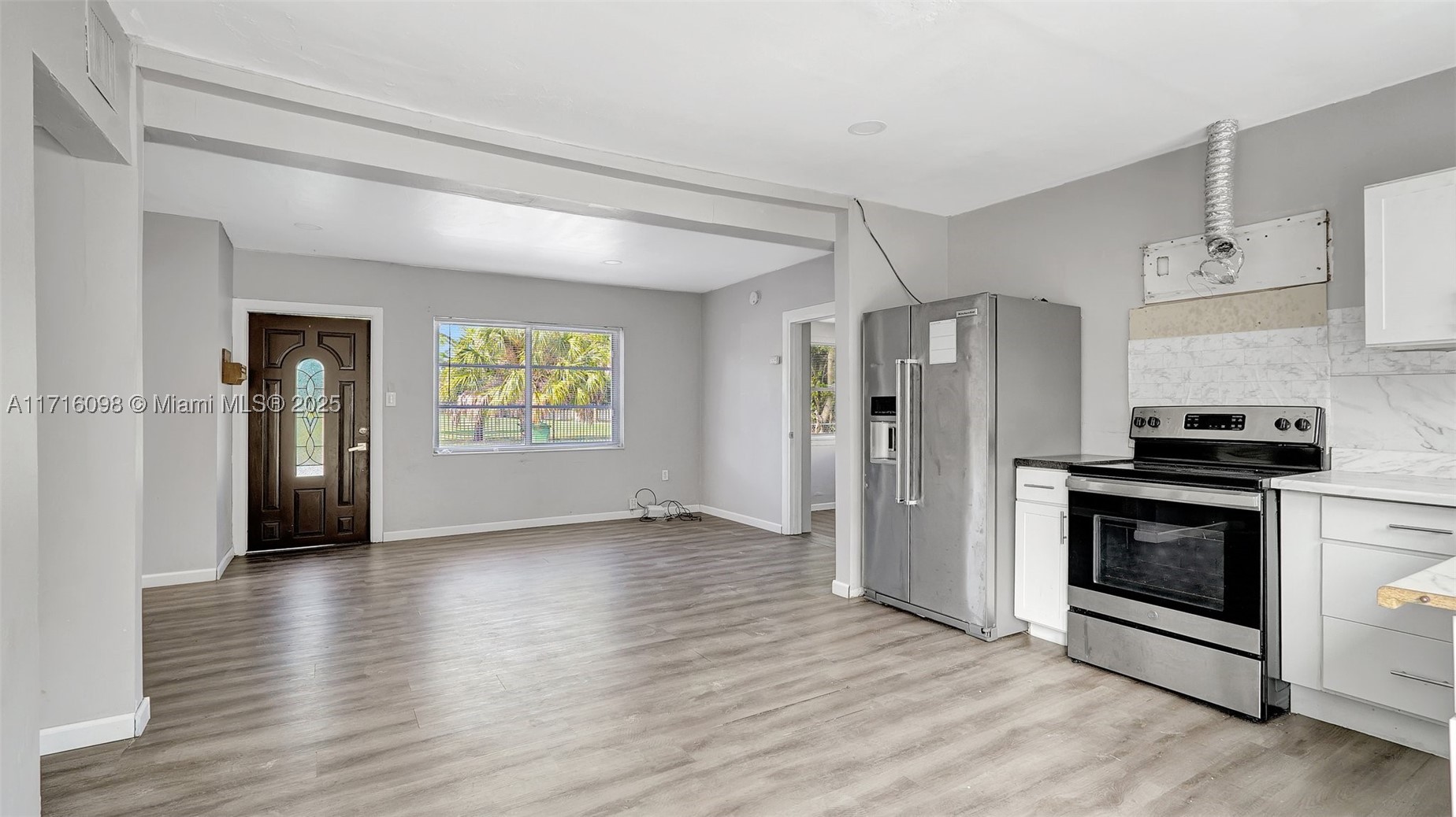 BREEZYWAY MANOR ADD - Residential