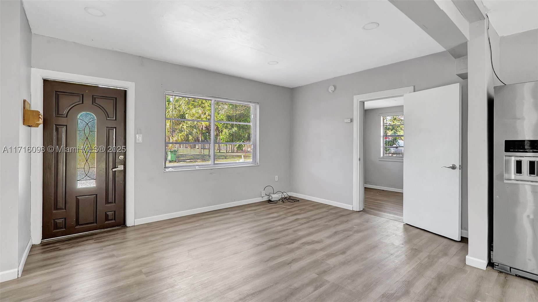 BREEZYWAY MANOR ADD - Residential