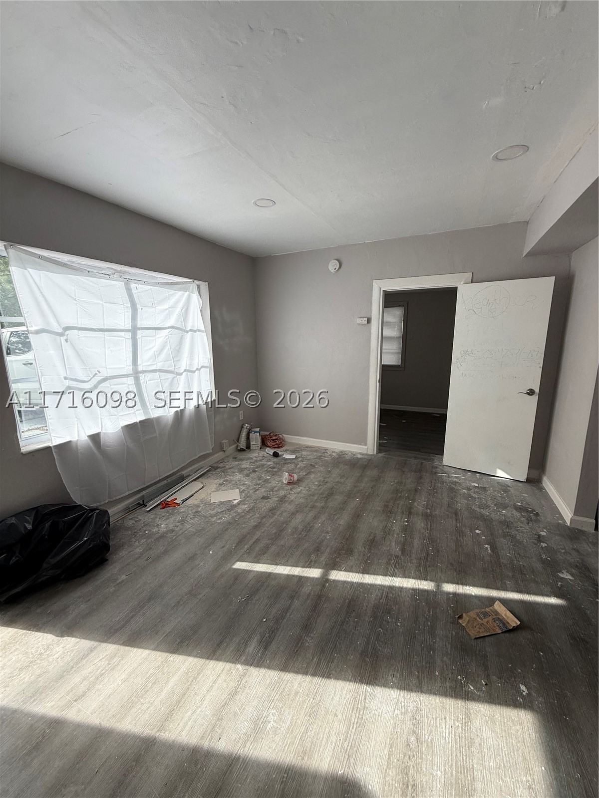BREEZYWAY MANOR ADD - Residential