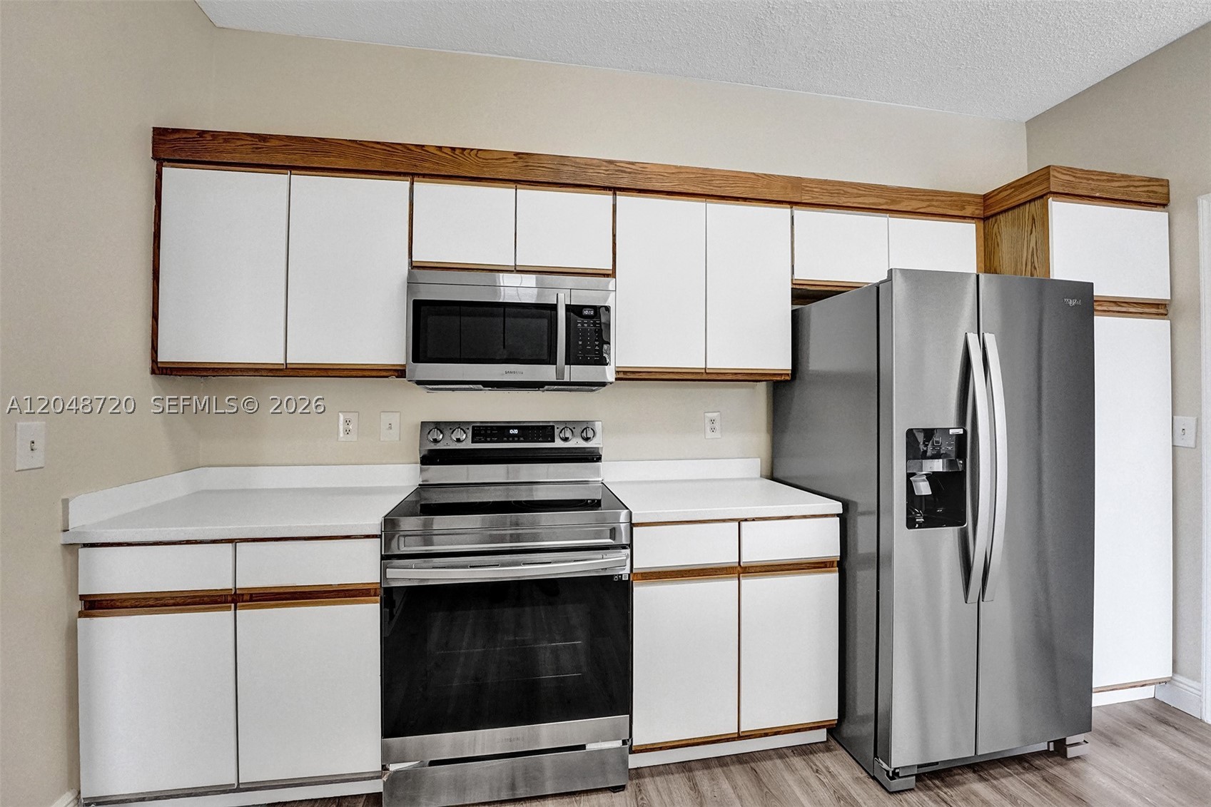 LAWRENCE GROVE 1 - Residential Lease