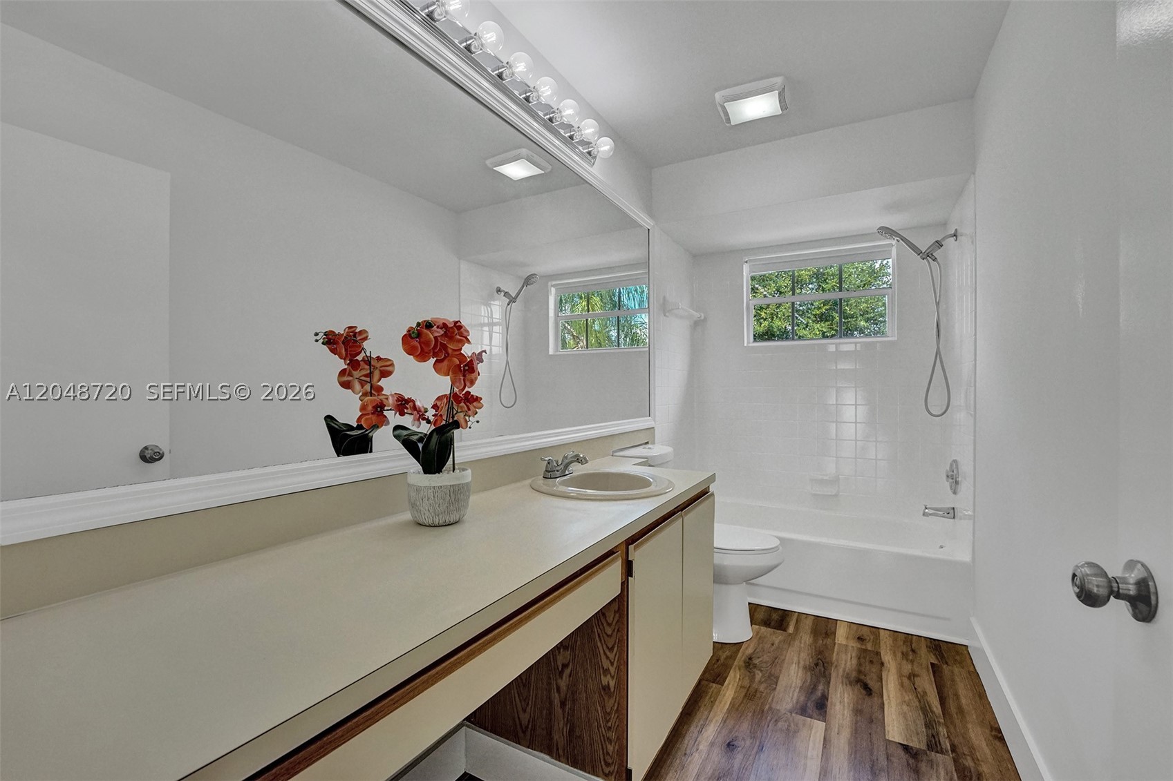 LAWRENCE GROVE 1 - Residential Lease