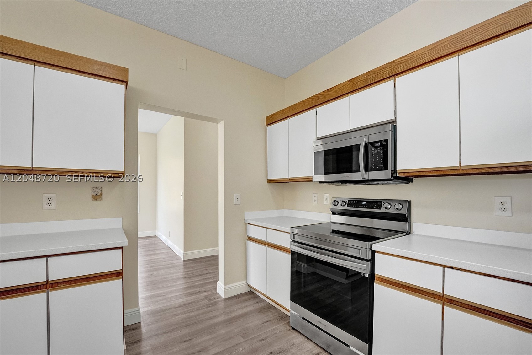 LAWRENCE GROVE 1 - Residential Lease