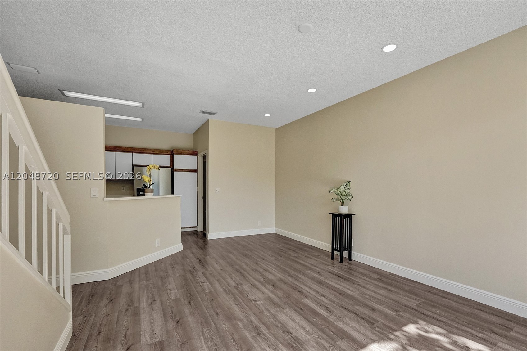 LAWRENCE GROVE 1 - Residential Lease