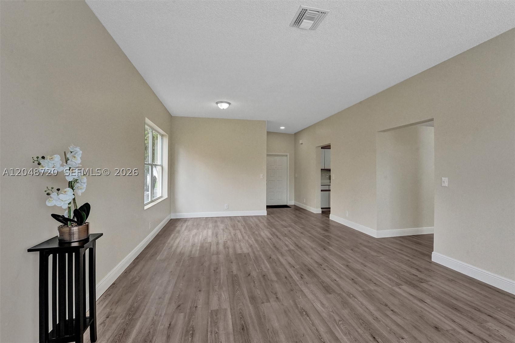LAWRENCE GROVE 1 - Residential Lease