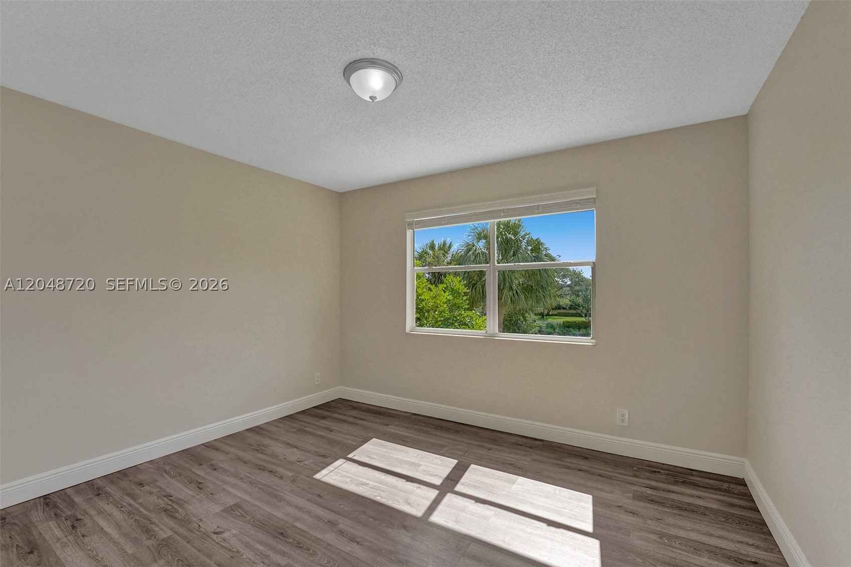 LAWRENCE GROVE 1 - Residential Lease