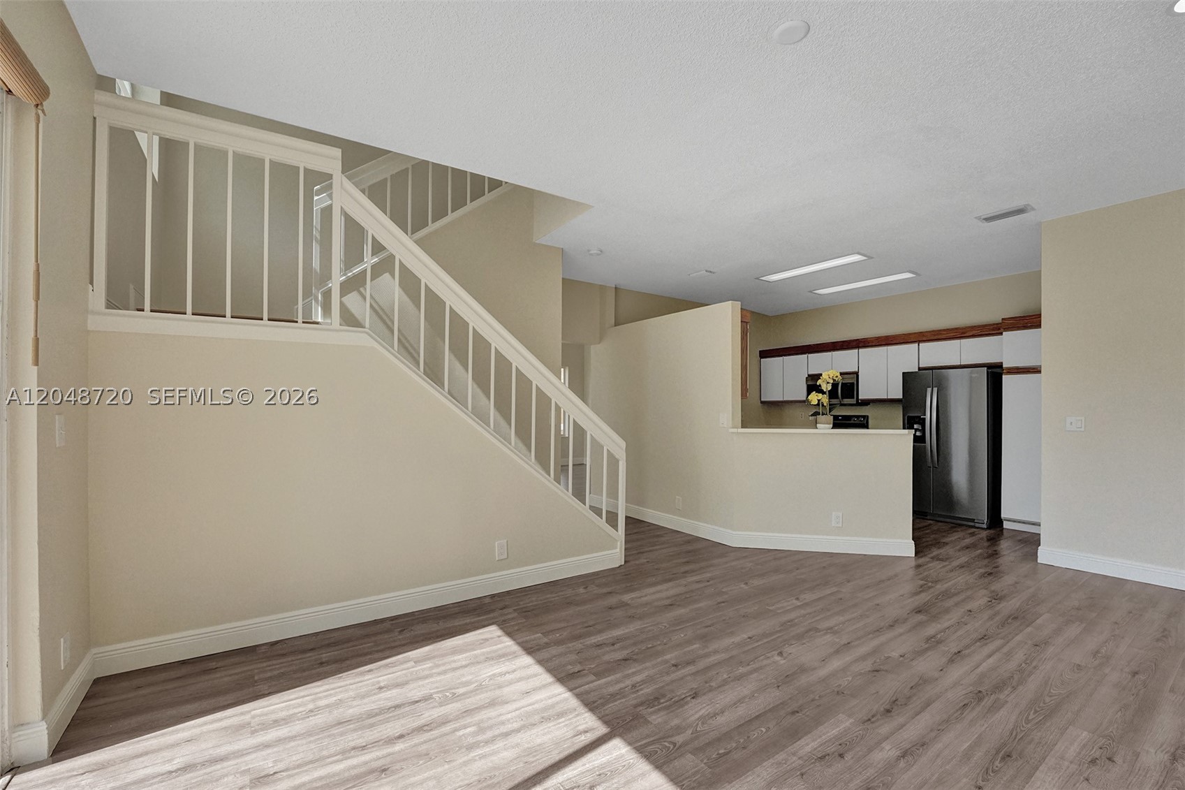 LAWRENCE GROVE 1 - Residential Lease