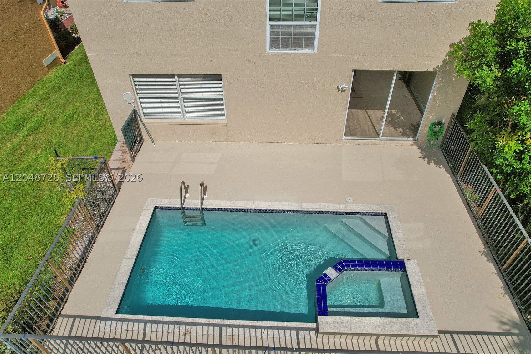 LAWRENCE GROVE 1 - Residential Lease