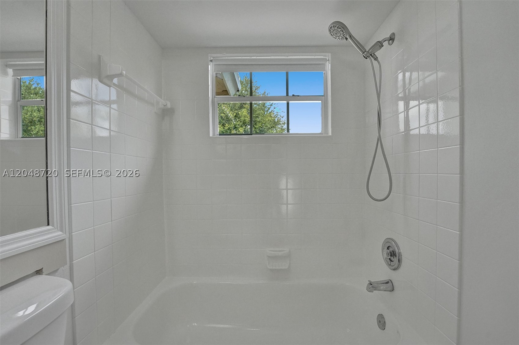 LAWRENCE GROVE 1 - Residential Lease