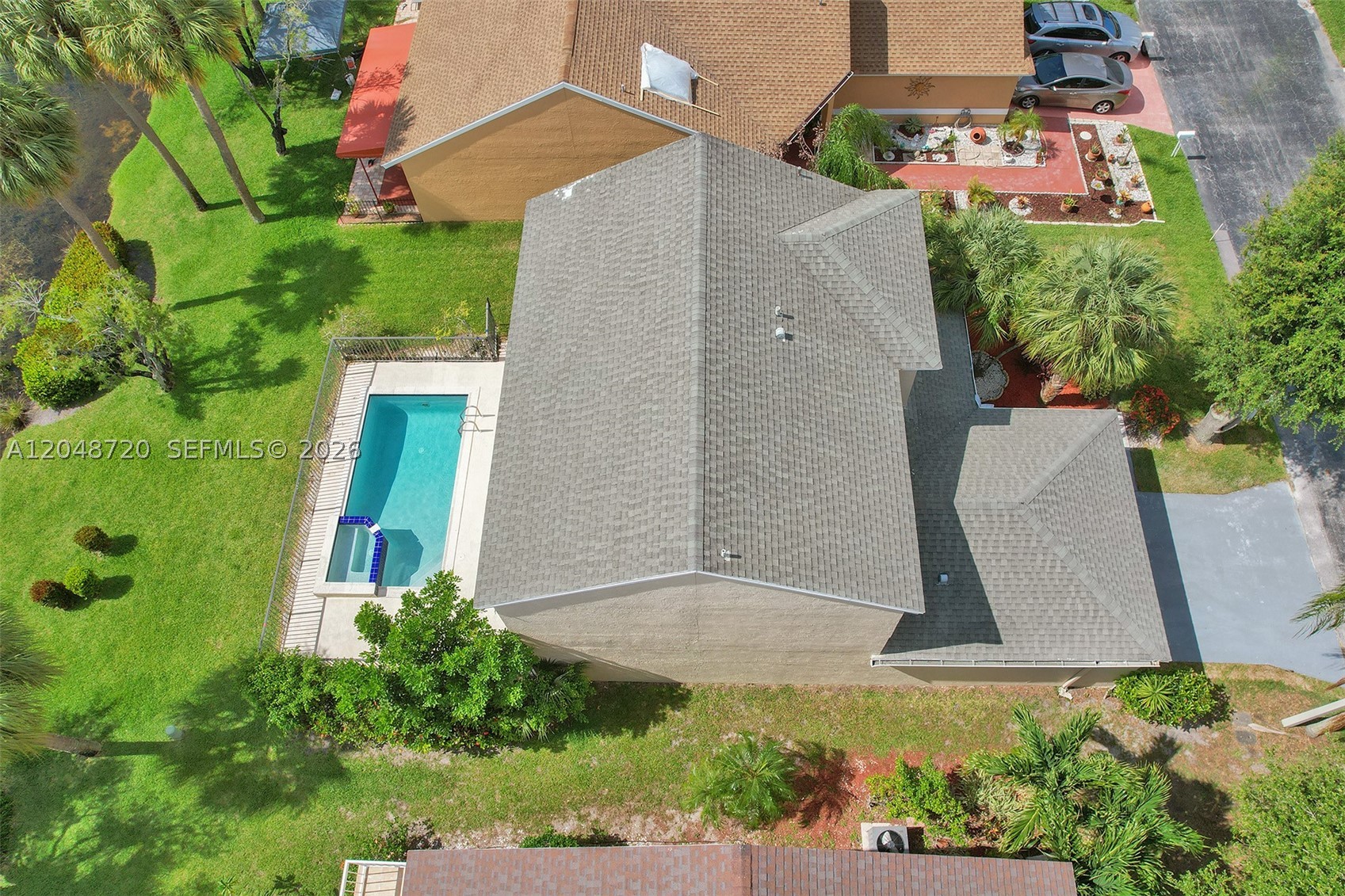 LAWRENCE GROVE 1 - Residential Lease